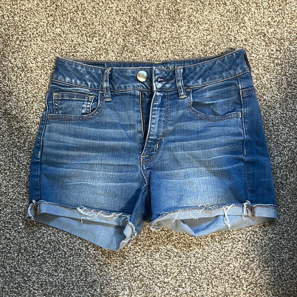 American Eagle hi-rise shortie shorts